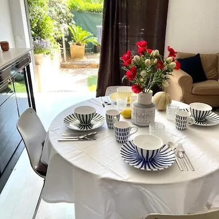 6p Private Garden Little St Tropez Apartment